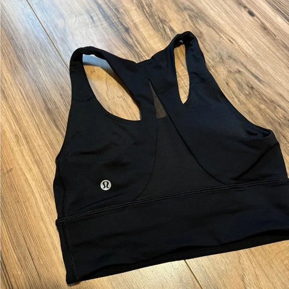 Lululemon bra - Picture 2 of 4